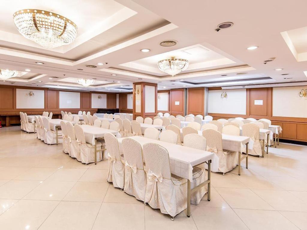 Korea Tourist Hotel Suwon Eksteriør bilde